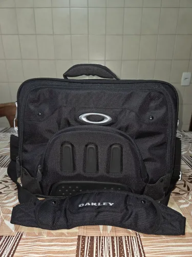 BOLSA OAKLEY COMPUTER BAG , NOVA , SEM USO !