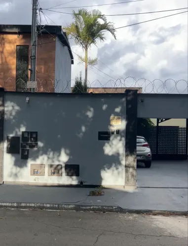 Aluga-se casa setor Goiânia 2 próximo ao bombeiro 