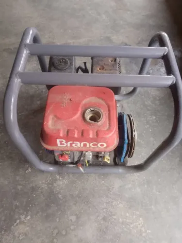 Motor moto bomba para retirar peças
