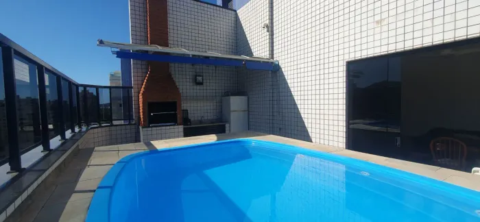 Cobertura triplex na praia no Guarujá , região da Brunella