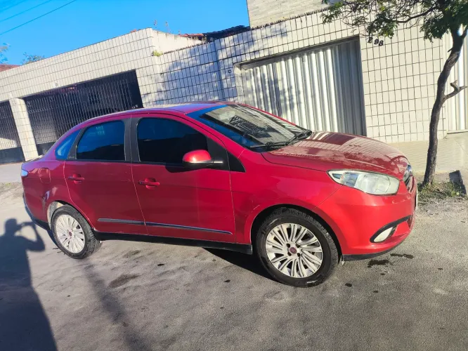 Fiat Grand Siena Essence 1.6 Flex 16V 2014