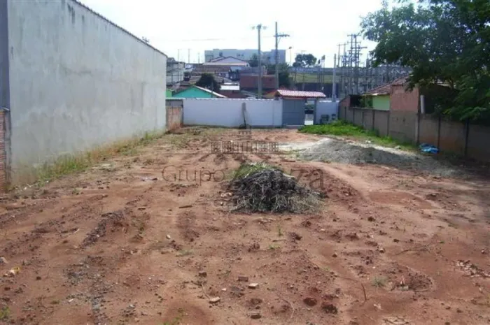 Terreno a 6 minutos da Canção Nova!