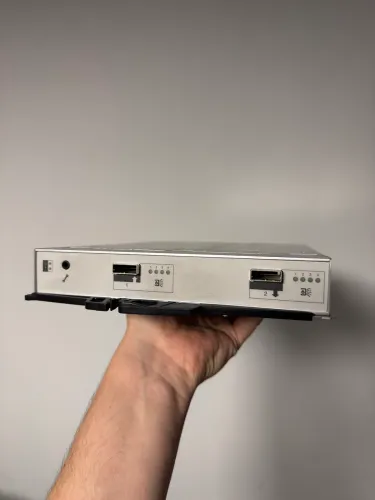 Controladora SAS storage enclosure IBM