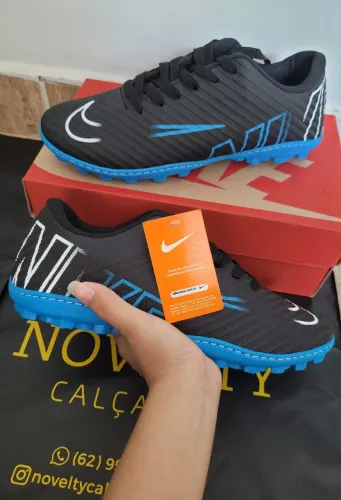 Chuteira Society linha Premium