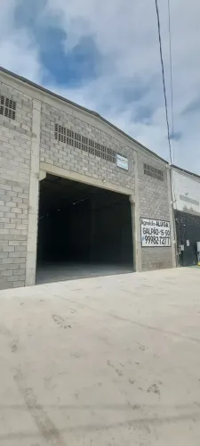 Imóvel para aluguel possui 750 metros quadrados em Tabuleiro do Martins - Maceió - AL