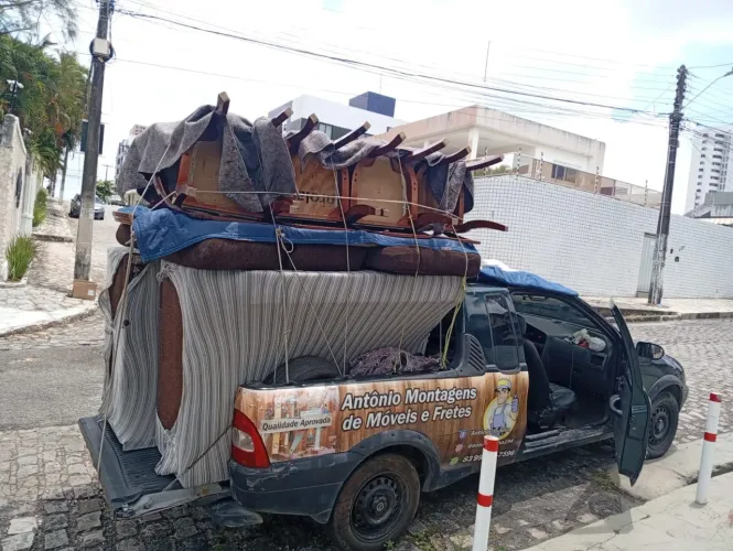 Fretes e mudanças  fone *52 ou  *