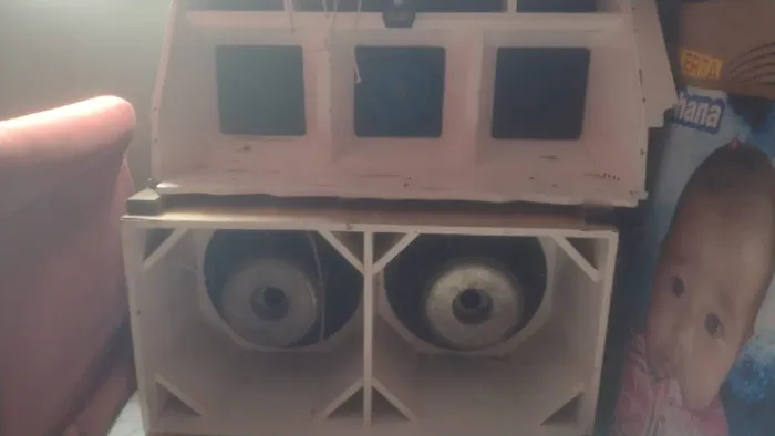 Vendo caixa de som automotivo