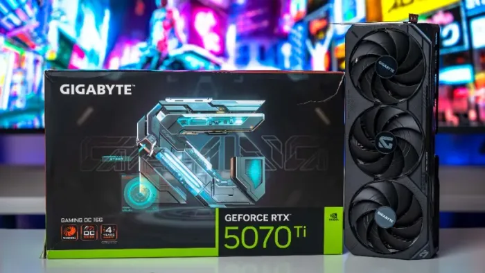 RTX 5070 TI GIGABYTE GAMING OC 16GB (ACEITO TROCA)