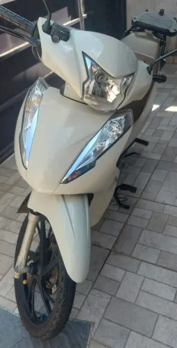 Biz 125 2020/2020 particular. 