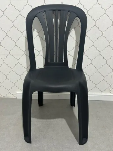 Cadeira bistrô plástico