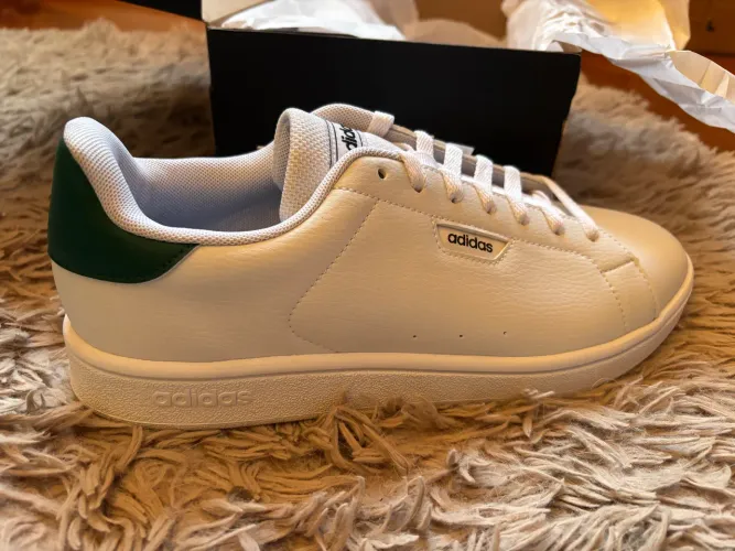 Tênis Adidas Urban Court - NOVO - TAM 39