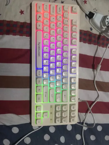Vendo teclado RGB mecânico