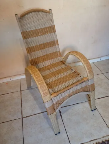 Vendo cadeira de varanda nova