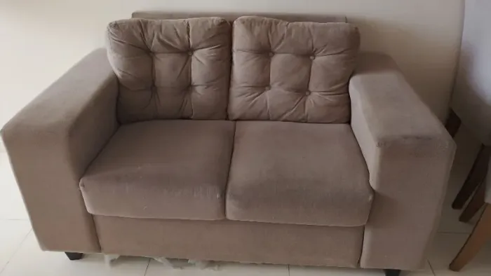 Sofá 2 lugares