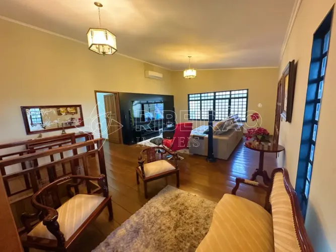 Casa com 3 dormitórios e piscina para venda e locação na Ribeirânia
