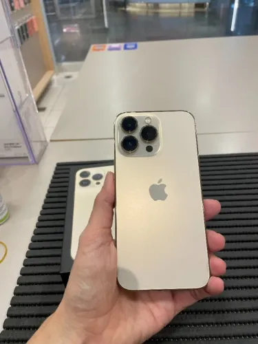 iPhone 13 Pro 256GB Dourado / Bateria 86% // impecável // retirada na Savassi