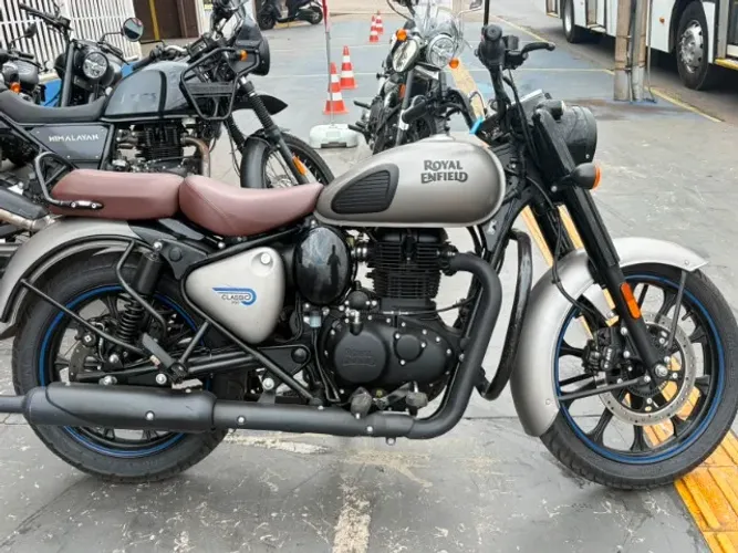 ROYAL ENFIELD CLASSIC GUNMETAL GREY