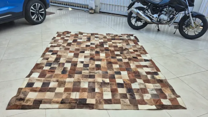 Tapete 100% couro 2m x 2,5m