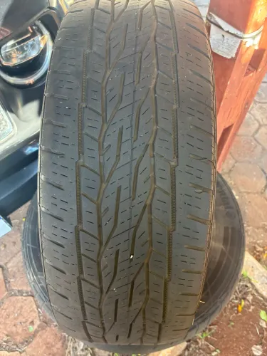 Pneu 215 60 17 Continental