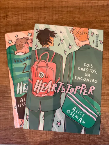 Livro Heartstopper Volumes 1 e 2 - Alice Oseman
