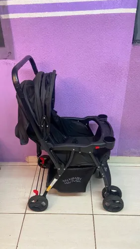 Carrinho de bebê+ bebe conforto Semi novo