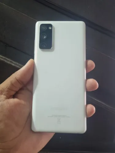 SAMSUNG S20 FE 128G PROCESSADOR SNAPDRAGON 