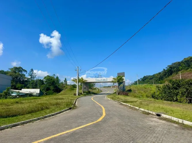 Excelente terreno com 360 m² de área no bairro Figueira em Gaspar!