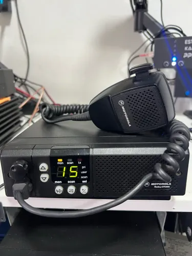 Rádio Motorola GM300 VHF