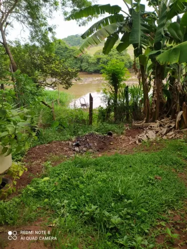 Vende-se chácara beira do Rio das Almas