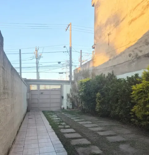 Casa para venda e locação 3 dormitórios, sendo 1 suíte - Vila Cintra.