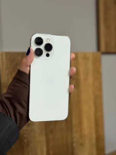 iPhone 14 Pro Max branco