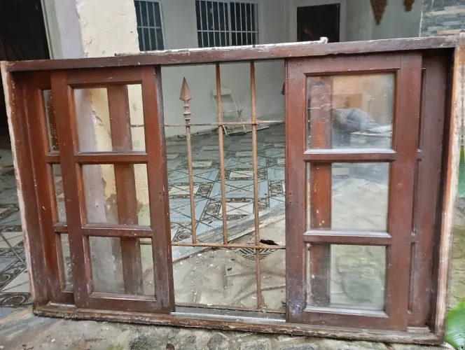 Janela de madeira cozinha 