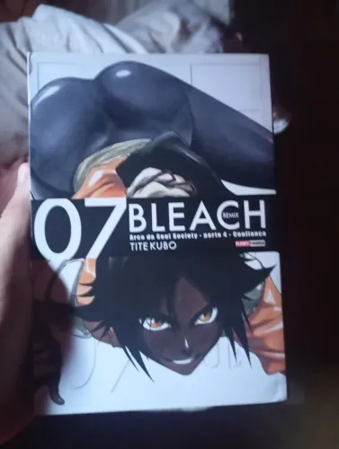 Mangá de Berserk vol 30 e mangá Bleach voltar 7