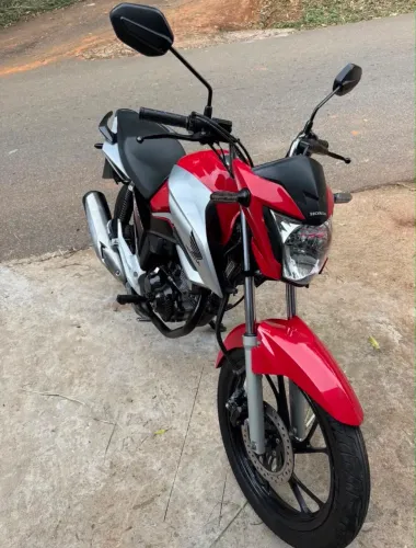 Moto Titan 160