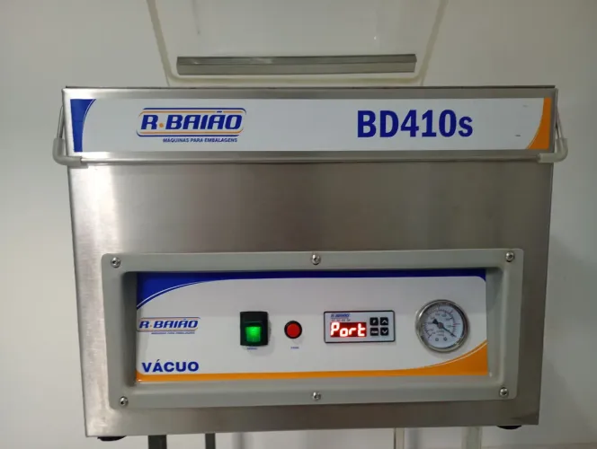 seladora a vácuo , perfeito estado R baio