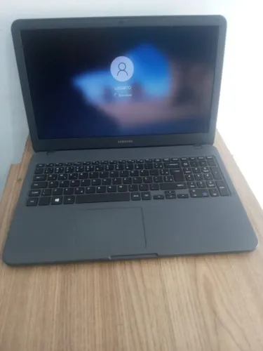 Notebook Samsung Core I3 7 Geração.