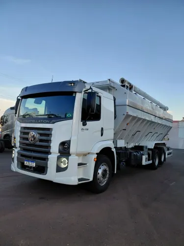 VW 26320 Único dono com Silo Triel 2024