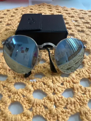 Lindo Ray ban espelhado e dobravel