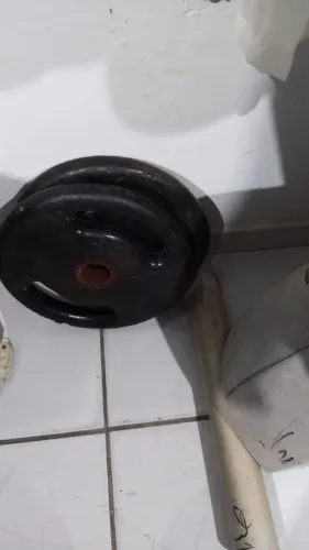 PESOS DE ACADEMIA - MUSCULAÇÃO.