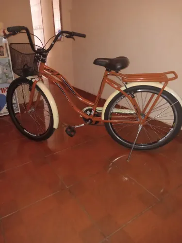 Vendo bicicleta nova documentação no meu nome interessada é só chamar no zap * 
