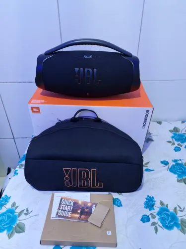 JBL BOOMBOX 3 (VENDO OU TROCO EM IPHONE)