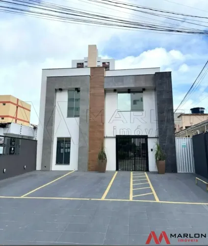 Ponto Comercial em Lagoa Nova, com 16 salas, próximo ao Fórum, 305m².
