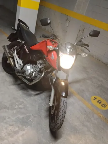 Vende-se Fan 2023 vermelha (excelente oportunidade)