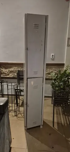 Escaninho metal 2 portas