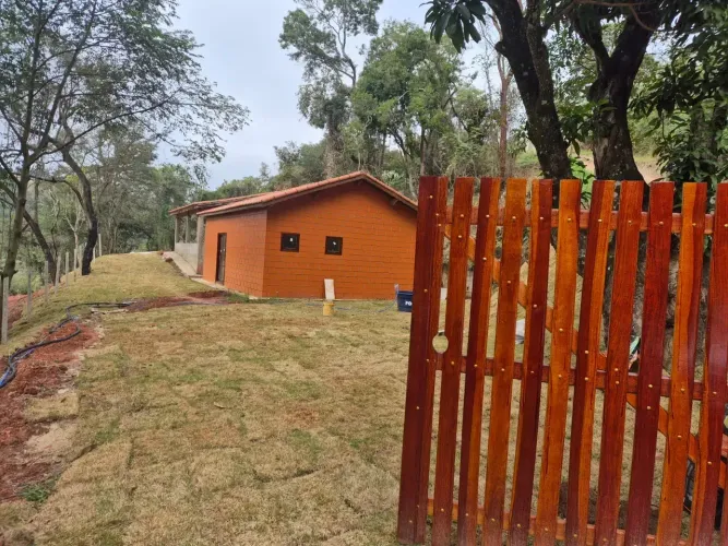 Casa em condomínio com 3 dormitórios- Mairinque - SP