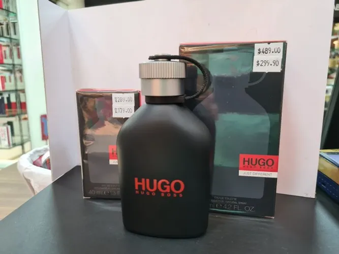 Perfum original Hugo Boss just diferent (lacrado)