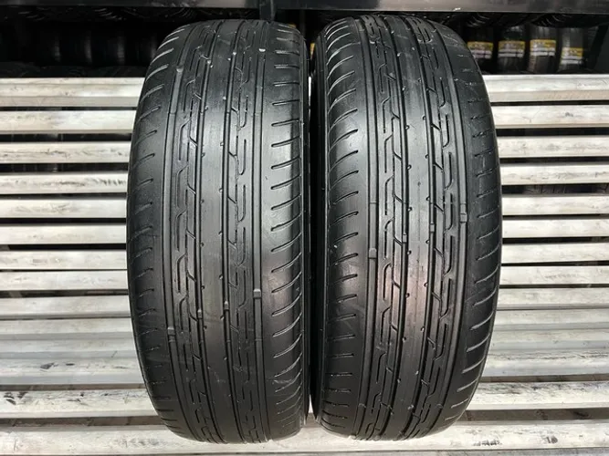 Par de Pneus 185/65/15 Triangle TEM11 R$479 / Pneu 185/65R15