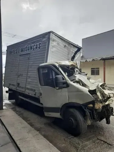 Sucata para retirada de peças - sprinter