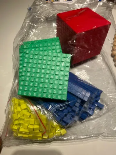 Material Dourado Click Plástico Matemática Escolar