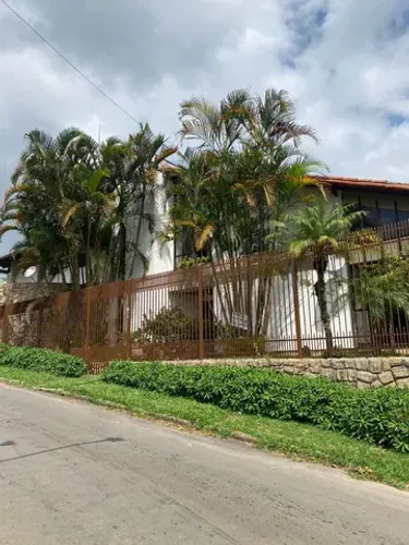 Granja Espetacular região Aeroporto . A Melhor para hospedagem Formandos!!!!